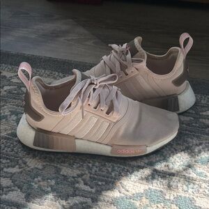 adidas NMD R1 Light Pink Sneakers
